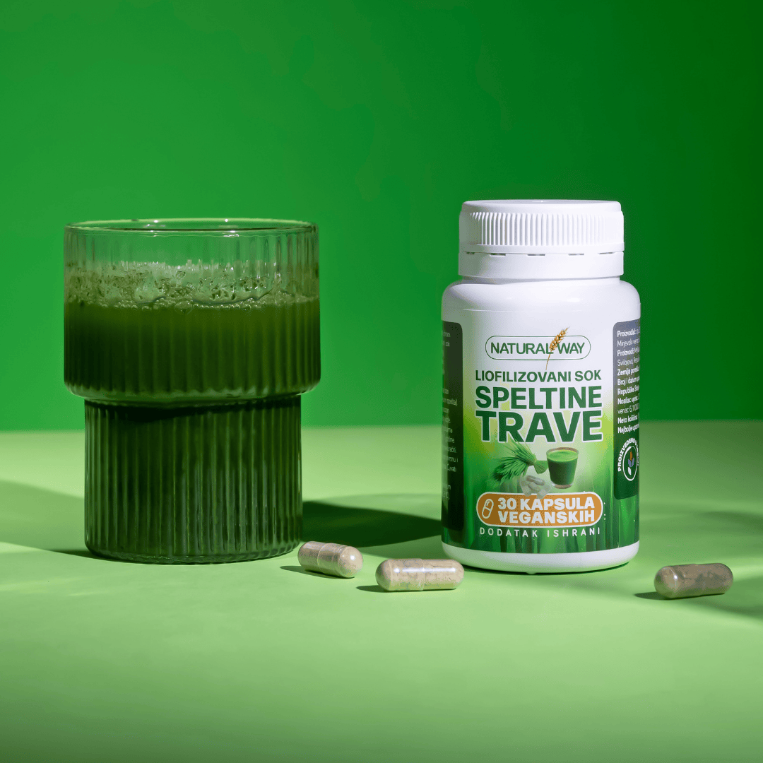 Sok od speltine trave u kapsulama